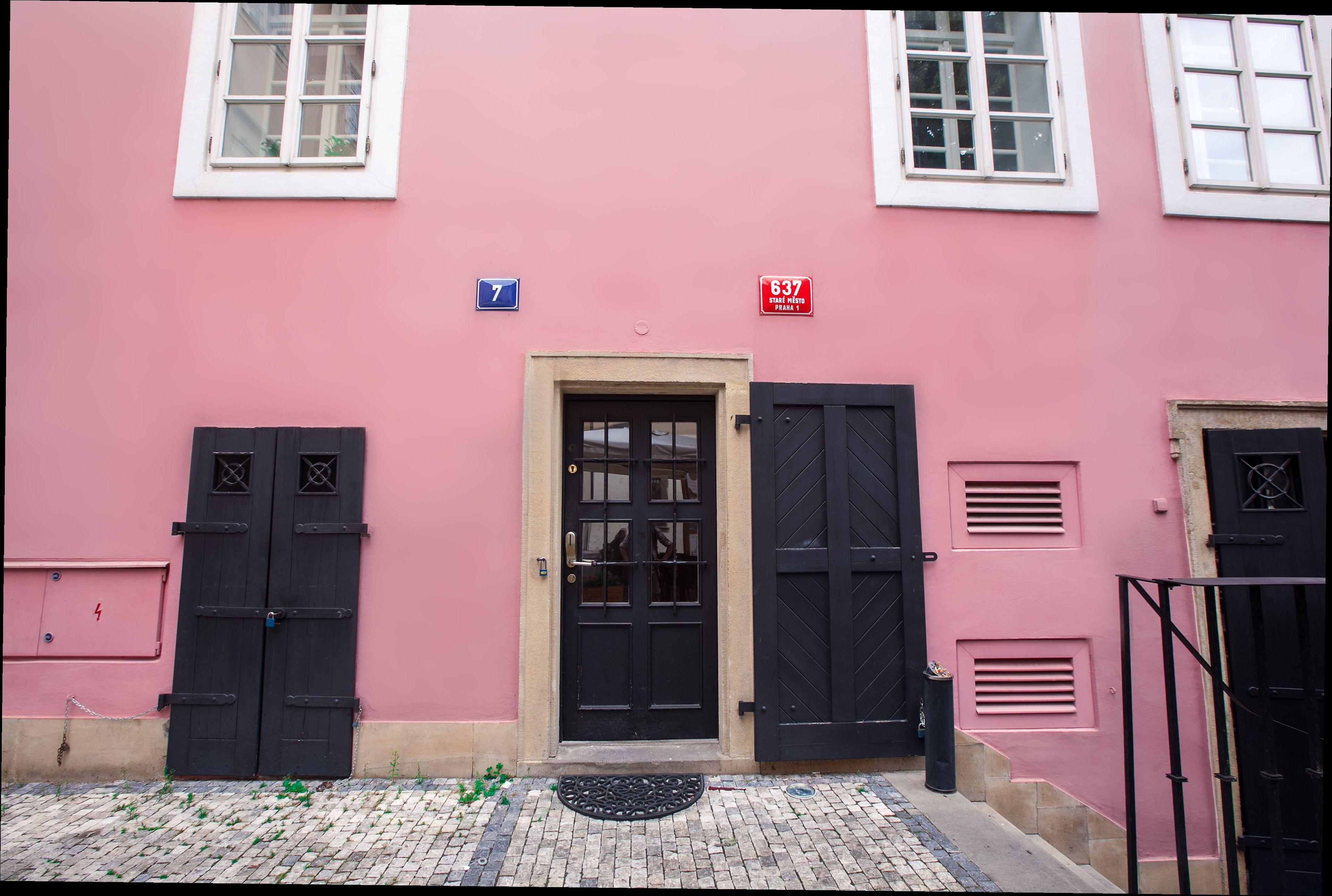 Tyn Yard Residence, Prague